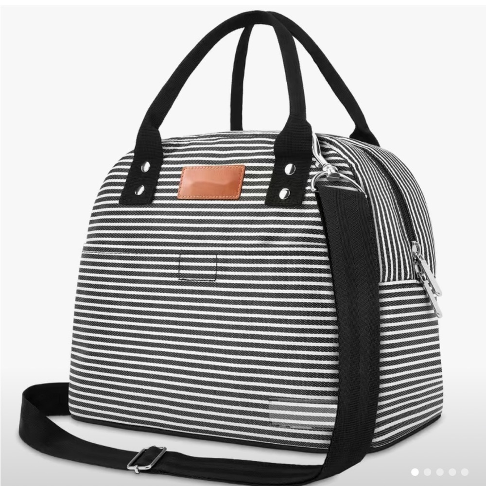 NEW cute bag stripe tote adjustable shoulder strap, zips shut, 2 outer pockets